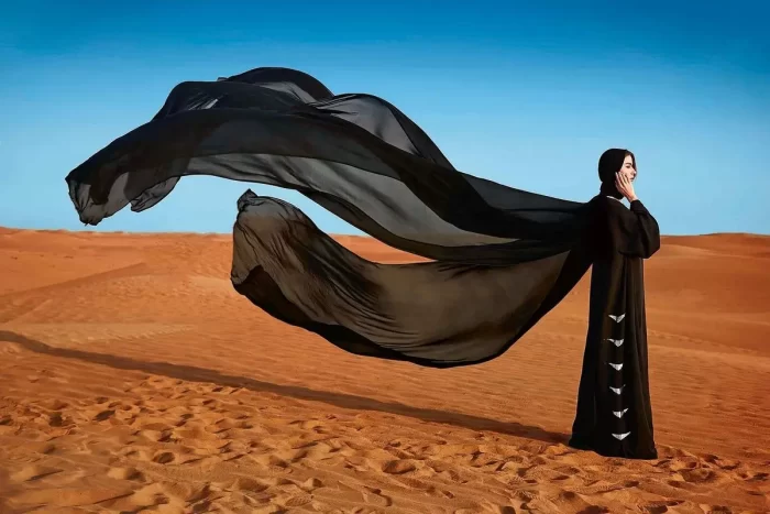 Siyah abaya giyen ölü bir kadınla ilgili rüyanın yorumu - Fasırlı
